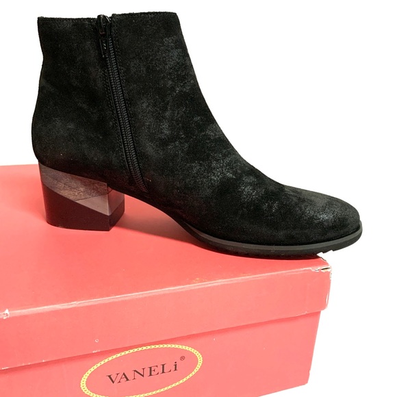 vaneli amik bootie